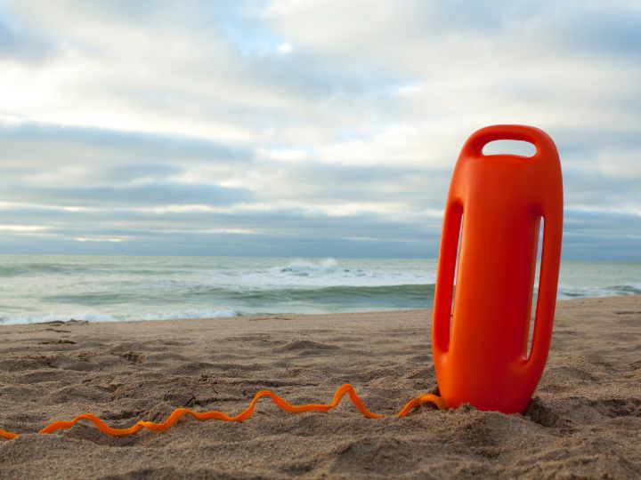 Διάσωση Θάλασσας: Τα Μυστικά για Ασφαλές Κολύμπι και Άμεση Αντίδραση σε Κίνδυνο